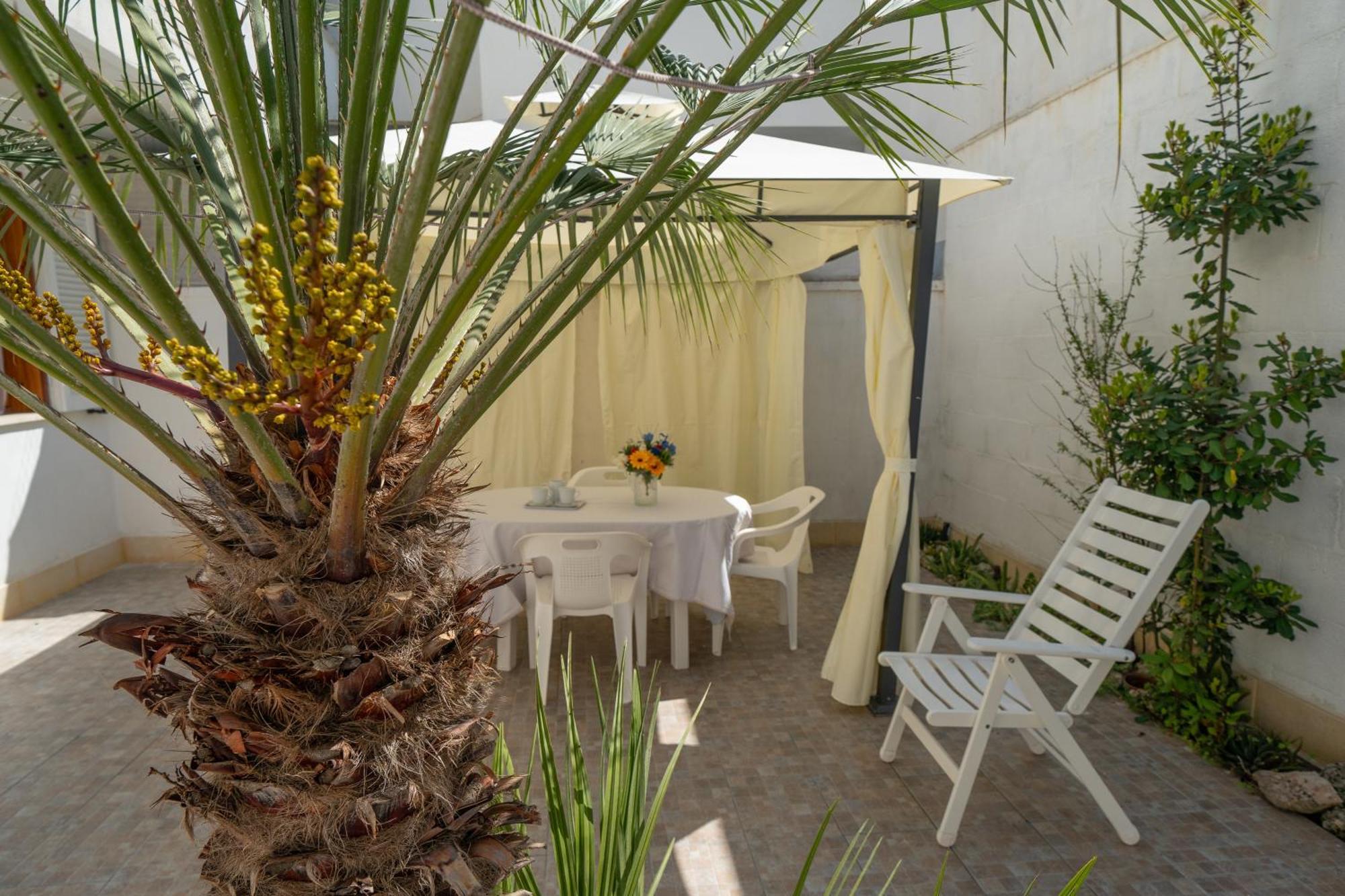 Mati In Poesia 2 Villa Torre dell'Orso Exterior photo